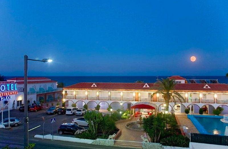 A drone picture of the Hotel Continental in Mojácar at night